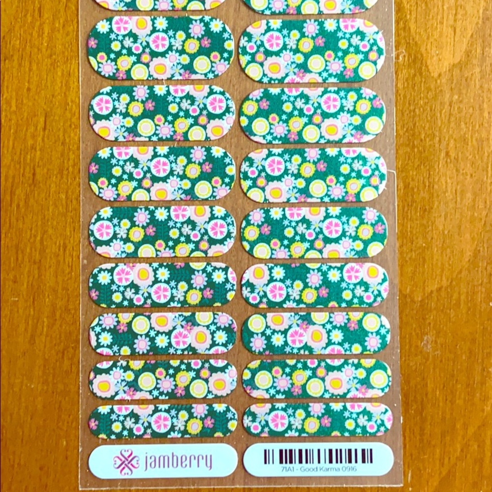 Jamberry Good Karma nail wraps Retired design
